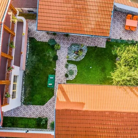 бумеранг Vendégház *