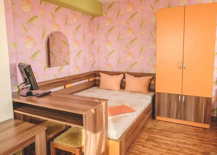 бумеранг Konukevi Velingrad