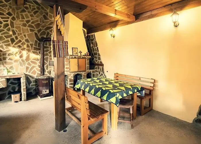 бумеранг Konukevi Velingrad